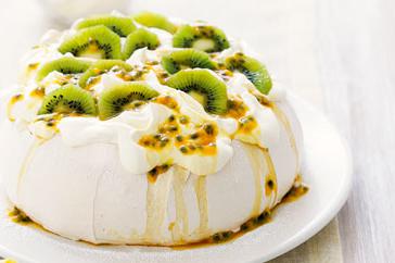 kiwi-passionfruit-pavlova.jpeg