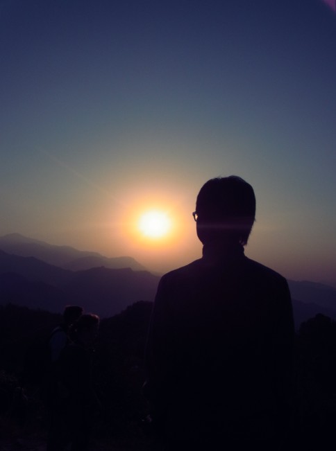 那个什么山前面看日出